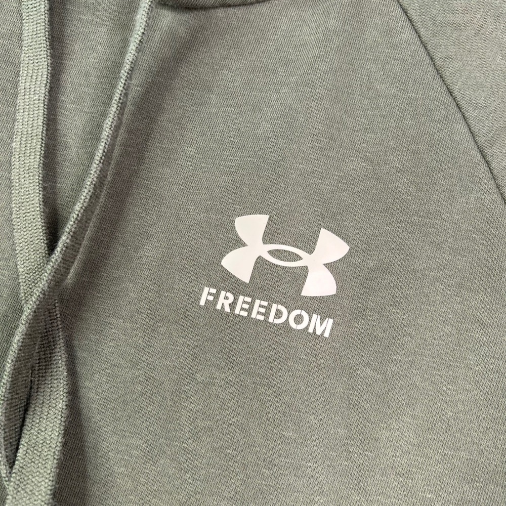Under Armour Freedom Rival Hoodie Mens XL Green Fleece American Flag Graphic - Picture 5 of 12